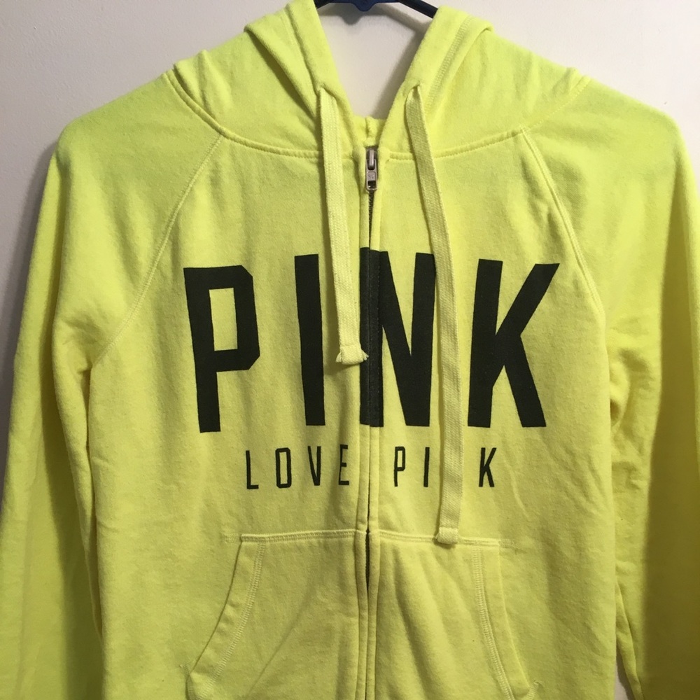 VS Yellow hoodie